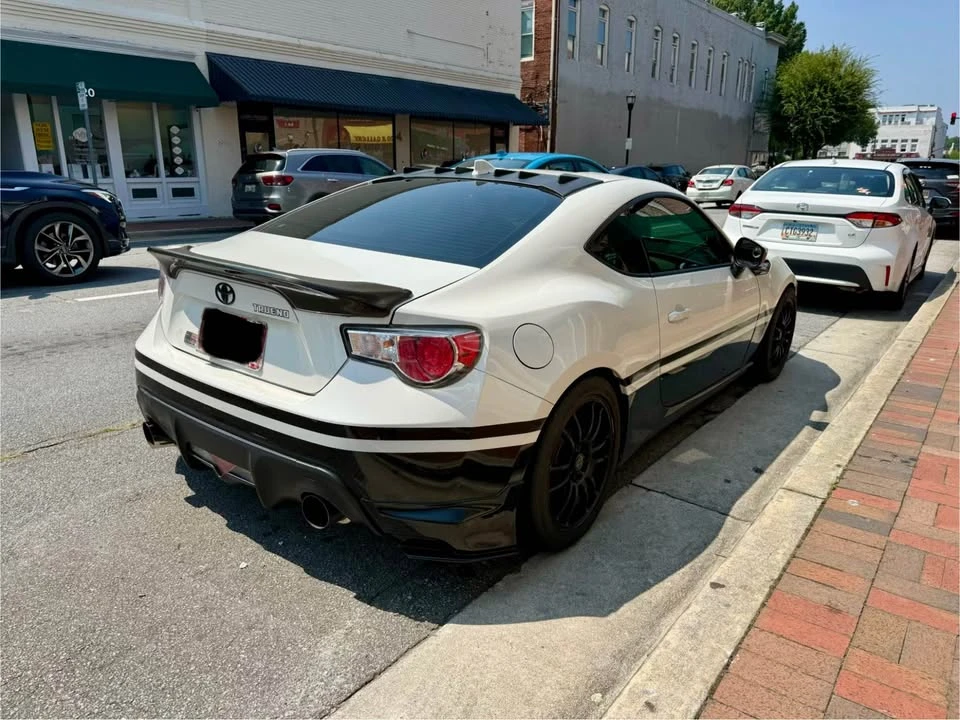2015 Scion FR-S - Image 2 of 9