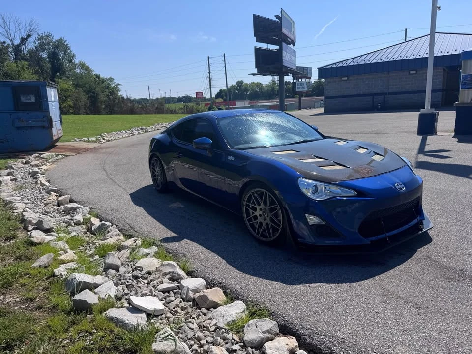 2015 Scion FR-S - Image 2 of 11