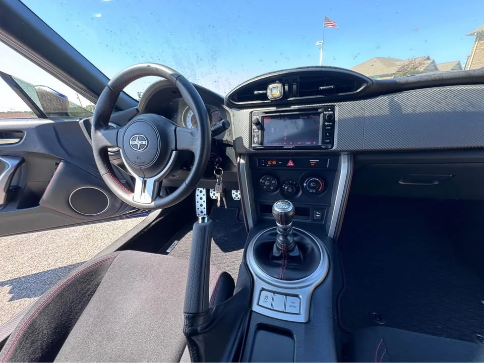 2015 Scion FR-S - Image 9 of 11