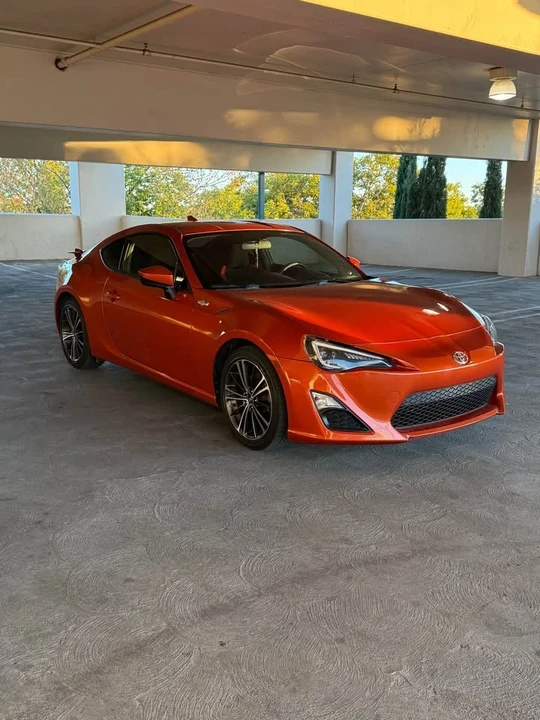 2015 Scion FR-S - Image 3 of 18