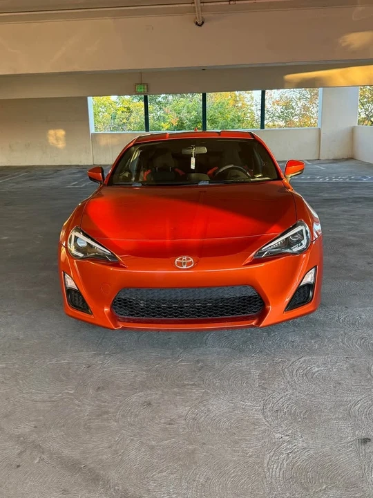 2015 Scion FR-S - Image 2 of 18