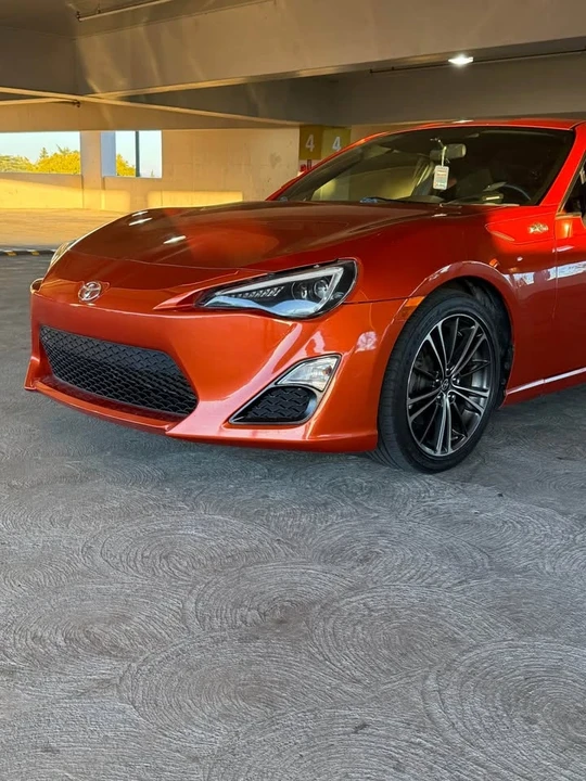 2015 Scion FR-S - Image 9 of 18