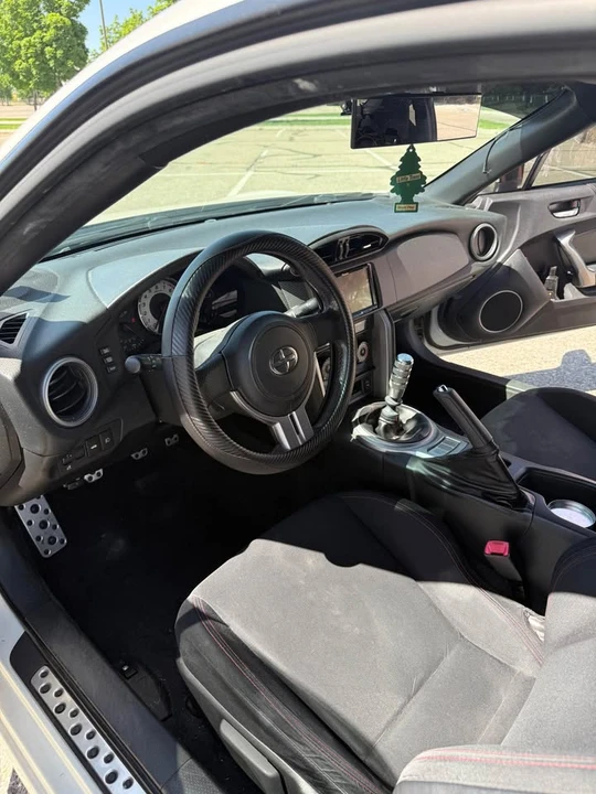 2015 Scion FR-S - Image 7 of 17