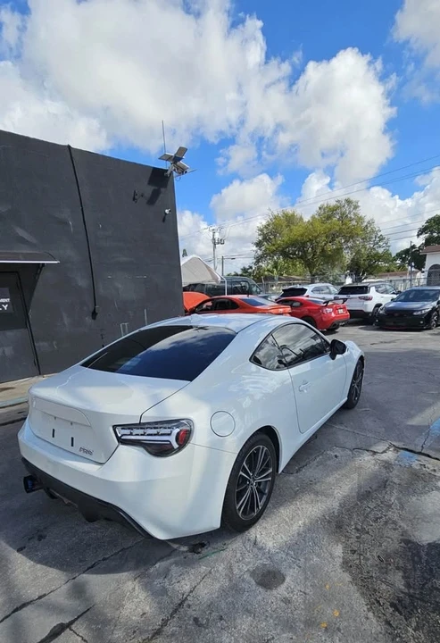 2015 Scion FR-S - Image 5 of 10