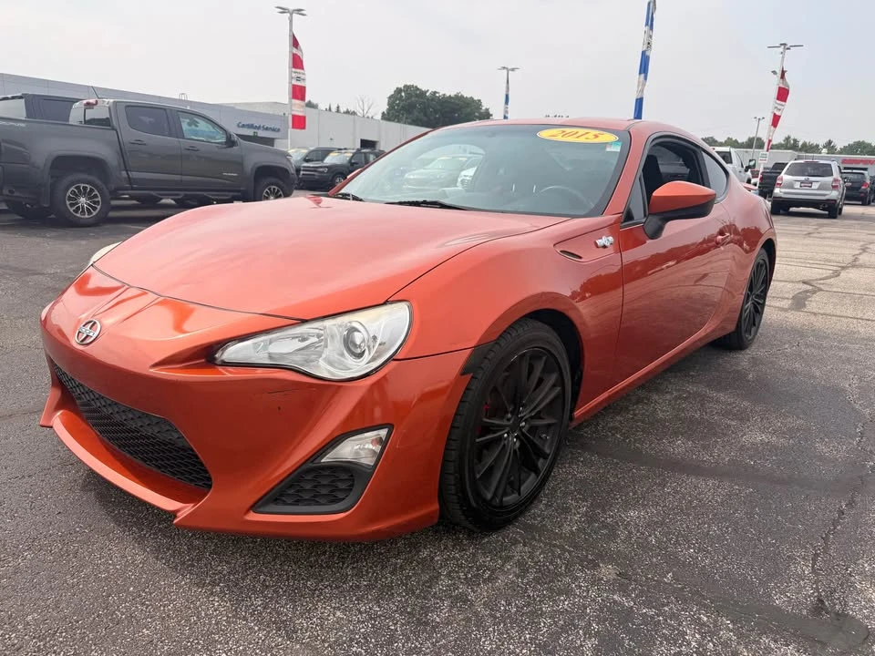 2015 Scion FR-S - Image 2 of 15