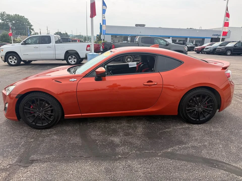 2015 Scion FR-S - Image 3 of 15