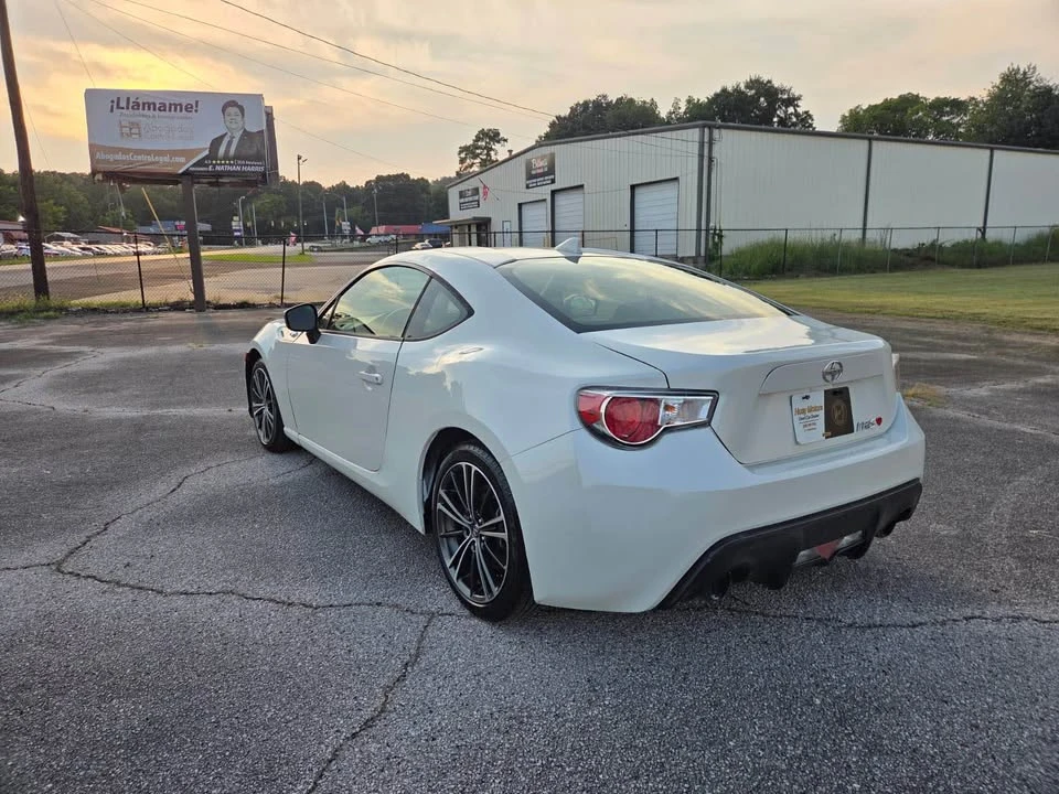 2015 Scion FR-S - Image 3 of 16