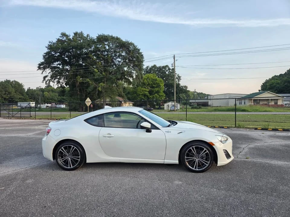 2015 Scion FR-S - Image 6 of 16