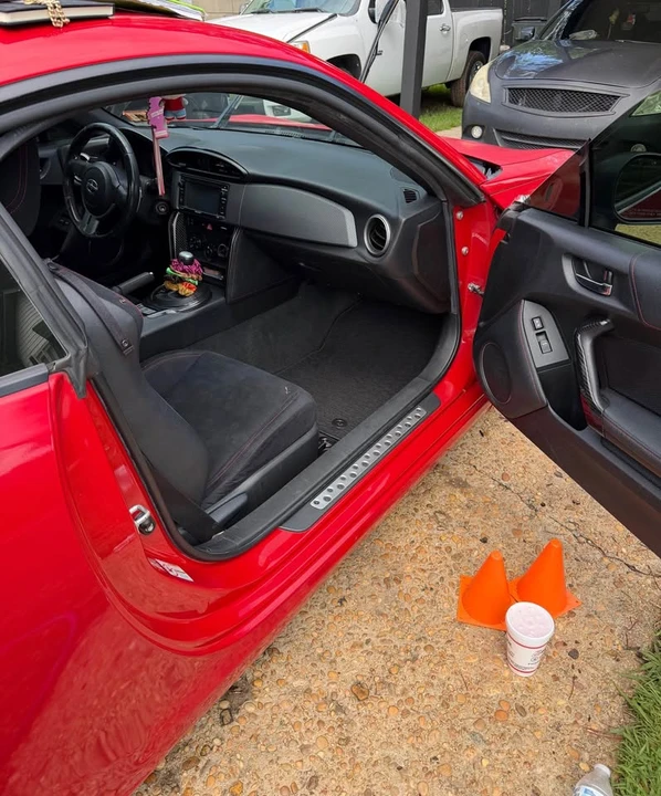 2015 Scion FR-S - Image 5 of 10