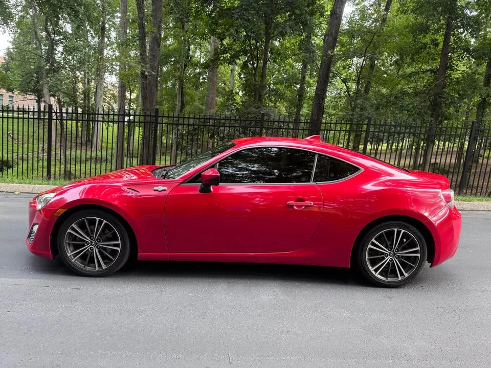 2015 Scion FR-S - Image 6 of 17