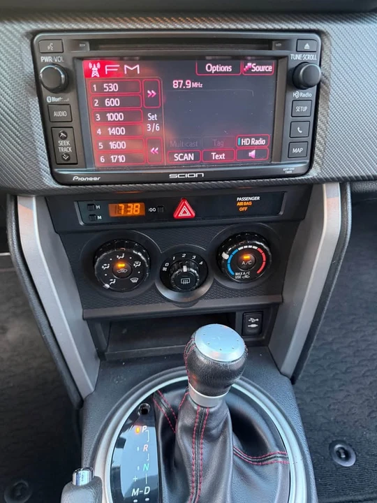 2015 Scion FR-S - Image 10 of 17