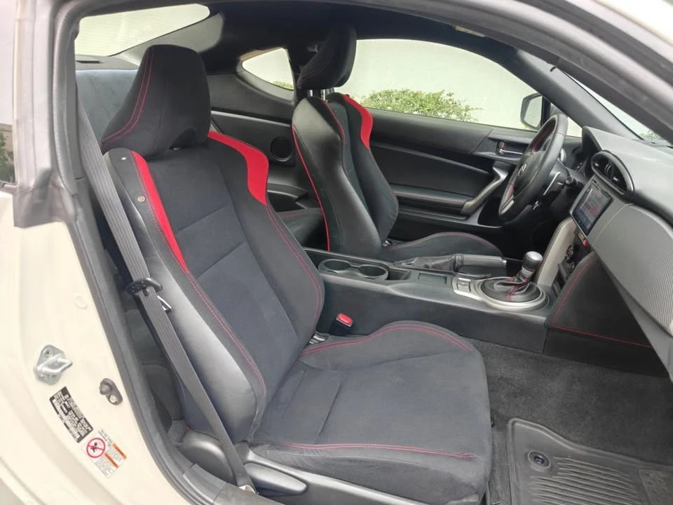 2015 Scion FR-S - Image 19 of 20