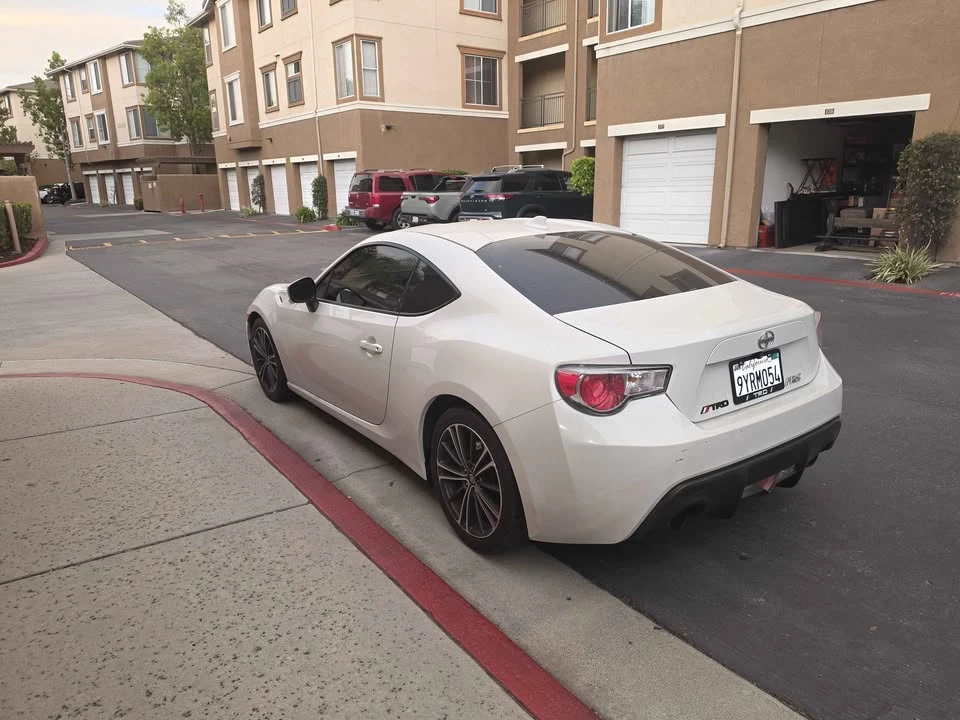 2015 Scion FR-S - Image 4 of 7