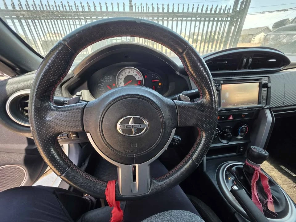 2015 Scion FR-S - Image 5 of 16
