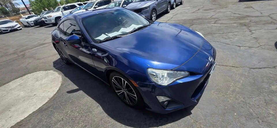 2015 Scion FR-S - Image 2 of 16