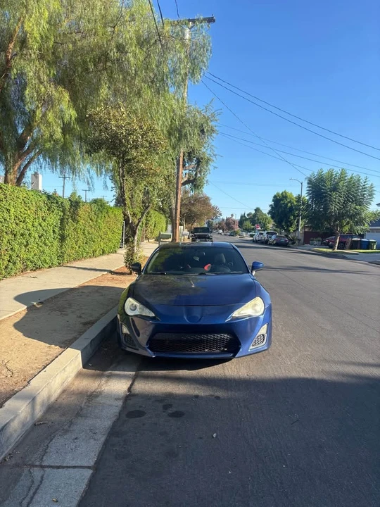 2015 Scion FR-S - Image 2 of 16