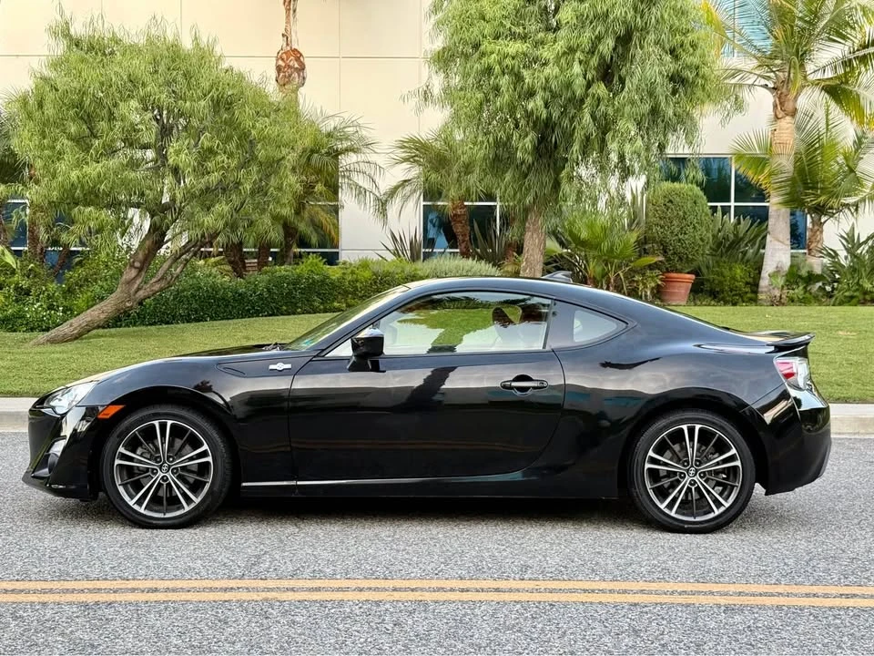 2015 Scion FR-S - Image 7 of 18