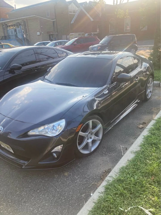 2015 Scion FR-S - Image 4 of 8