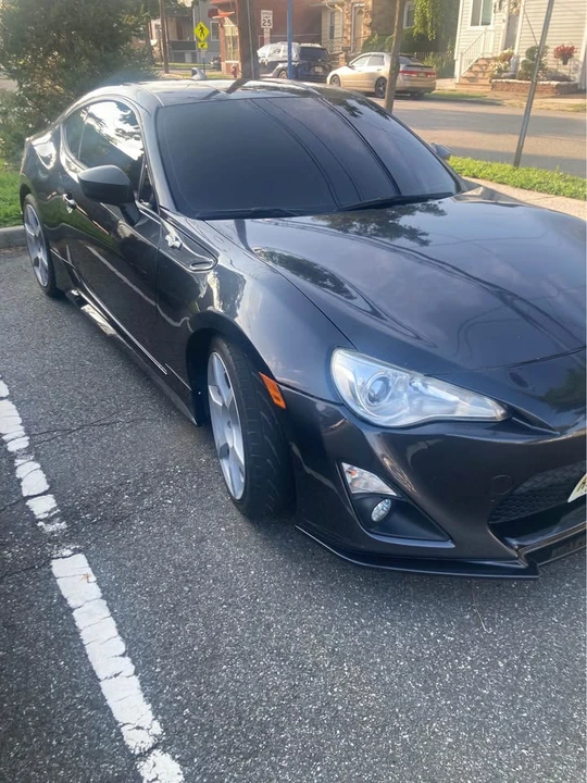 2015 Scion FR-S - Image 2 of 8