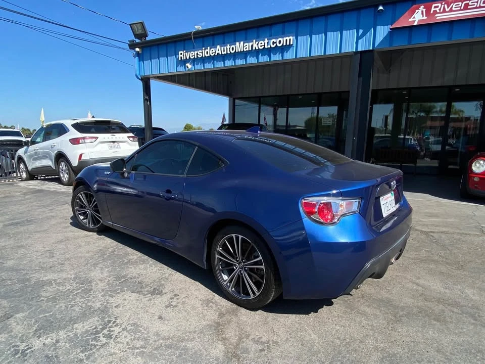2015 Scion FR-S - Image 3 of 13