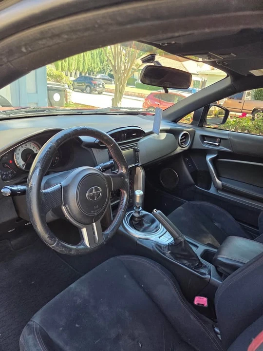 2015 Scion FR-S - Image 2 of 3
