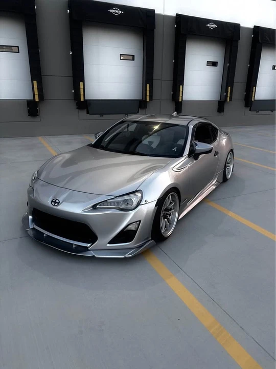 2015 Scion FR-S - Image 9 of 17