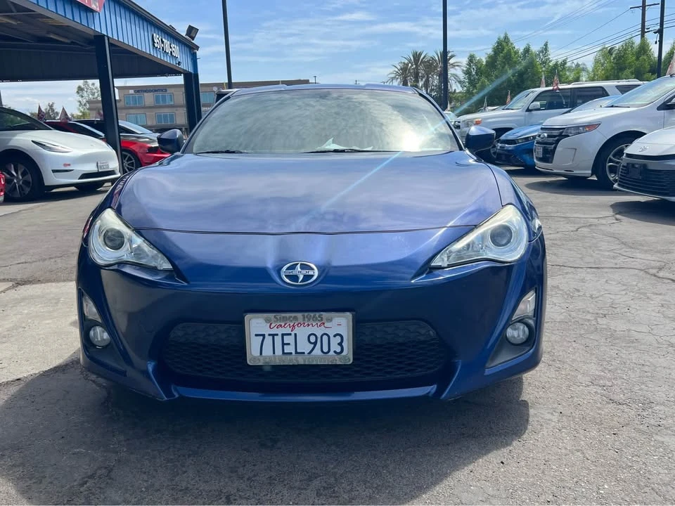 2015 Scion FR-S - Image 2 of 11