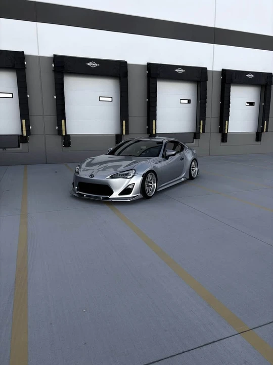 2015 Scion FR-S - Image 4 of 17