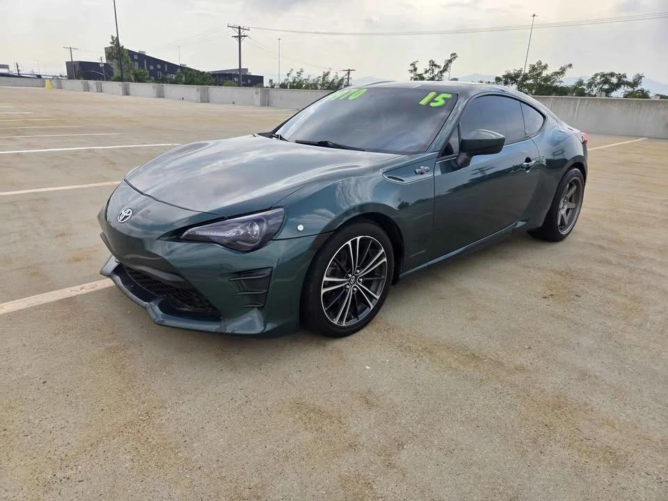 2015 Scion FR-S - Image 2 of 7
