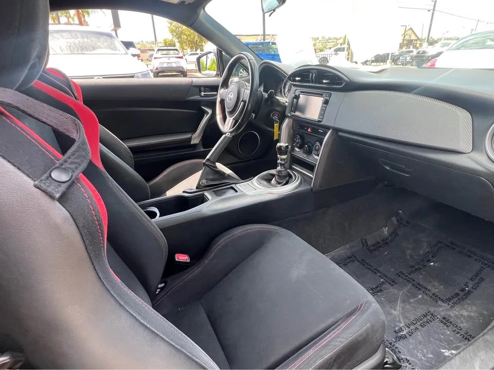 2015 Scion FR-S - Image 6 of 11