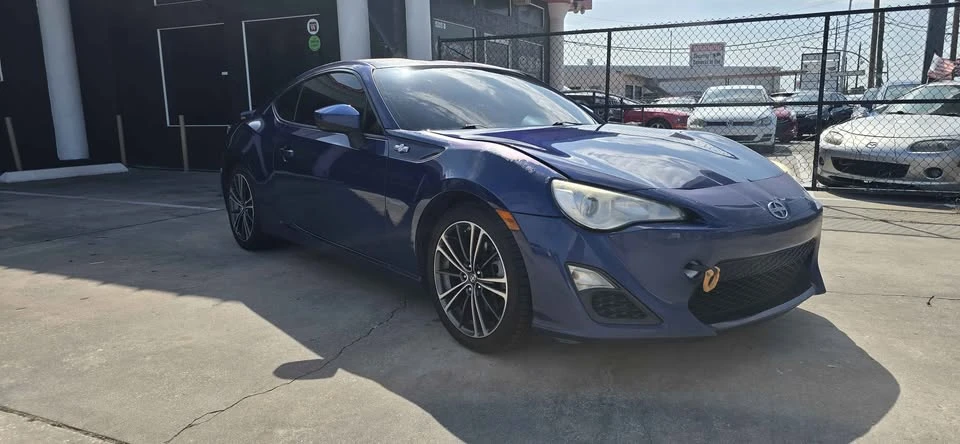 2015 Scion FR-S - Image 2 of 13