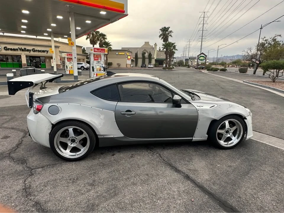 2015 Scion FR-S - Image 4 of 8