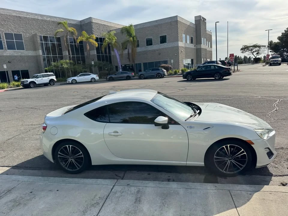 2015 Scion FR-S - Image 3 of 19