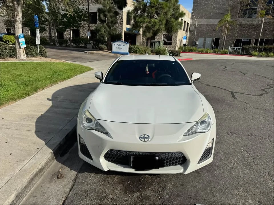 2015 Scion FR-S - Image 4 of 19