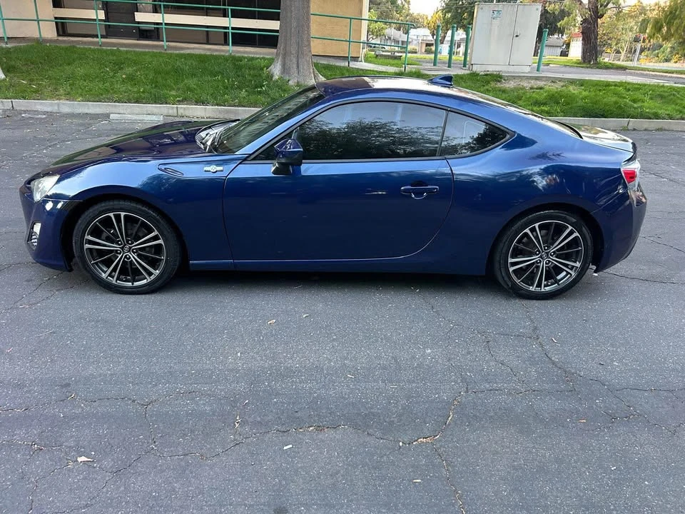 2015 Scion FR-S - Image 9 of 15