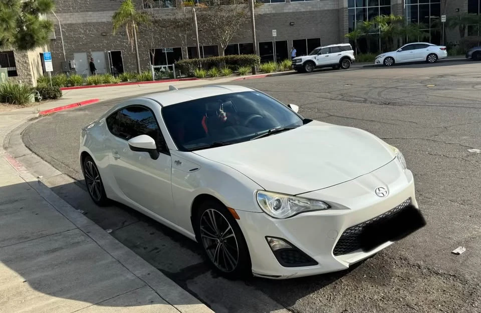 2015 Scion FR-S - Image 7 of 19