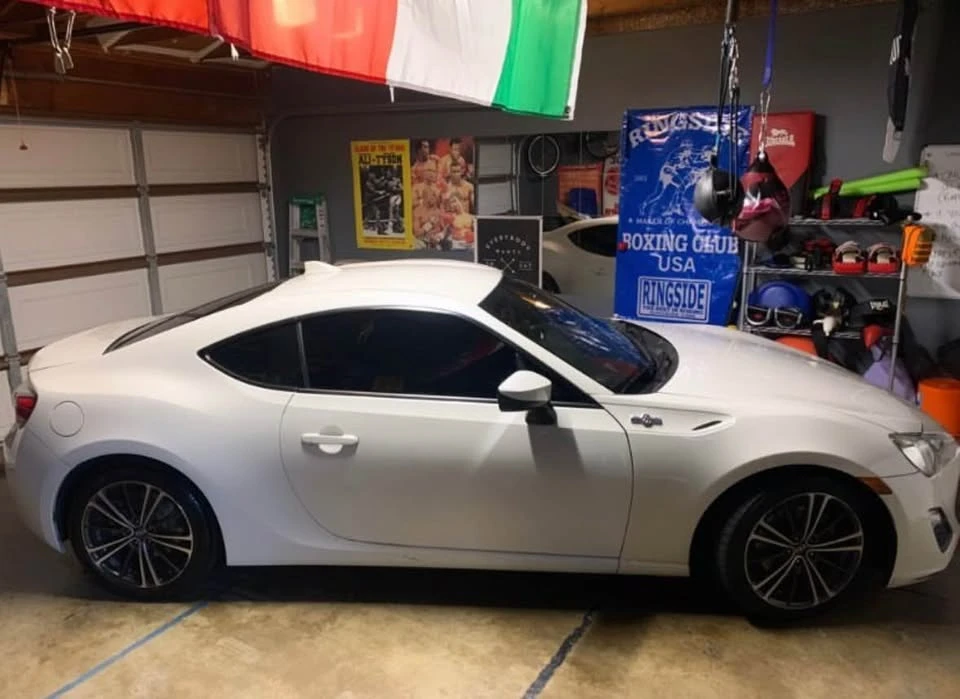 2015 Scion FR-S - Image 2 of 19