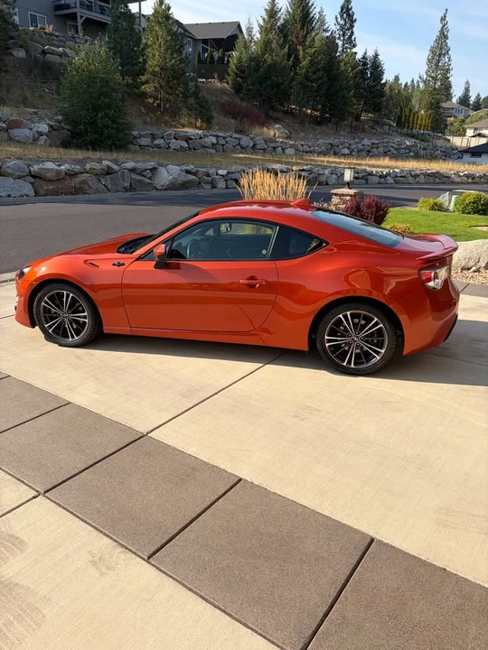 2015 Scion FR-S - Image 2 of 10