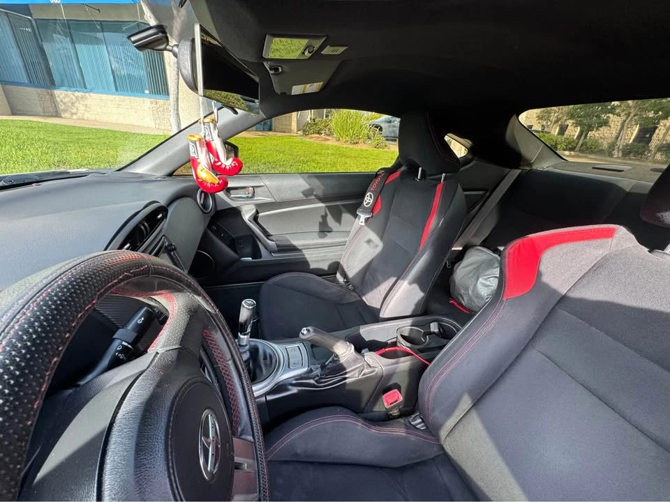 2015 Scion FR-S - Image 14 of 19