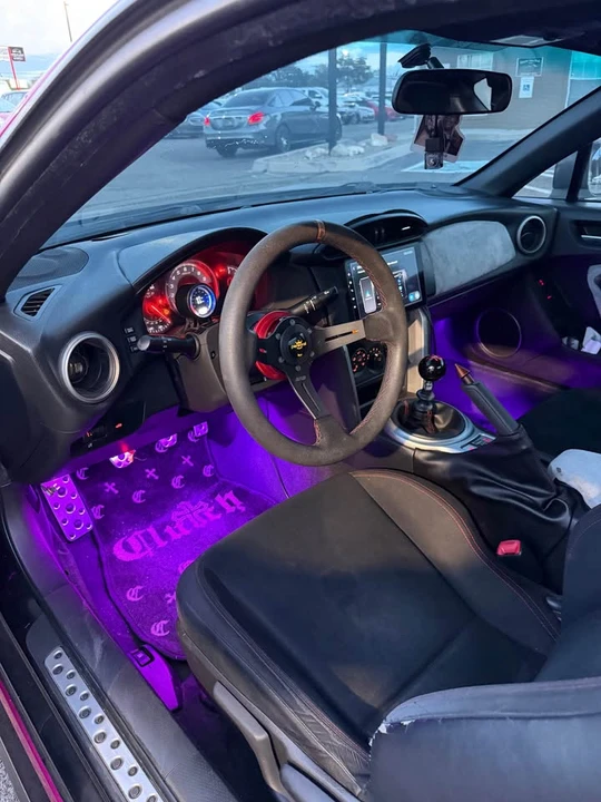 2015 Scion FR-S - Image 2 of 18