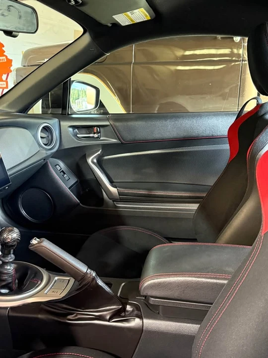 2015 Scion FR-S - Image 5 of 11