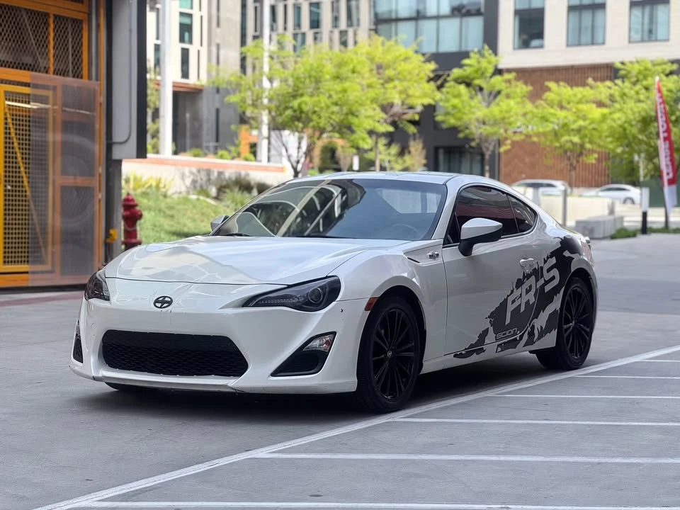 2015 Scion FR-S - Image 5 of 16