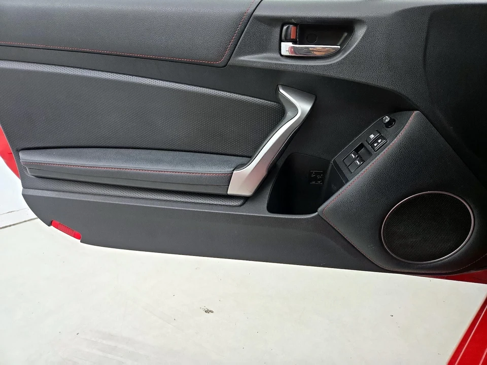 2015 Scion FR-S - Image 13 of 25