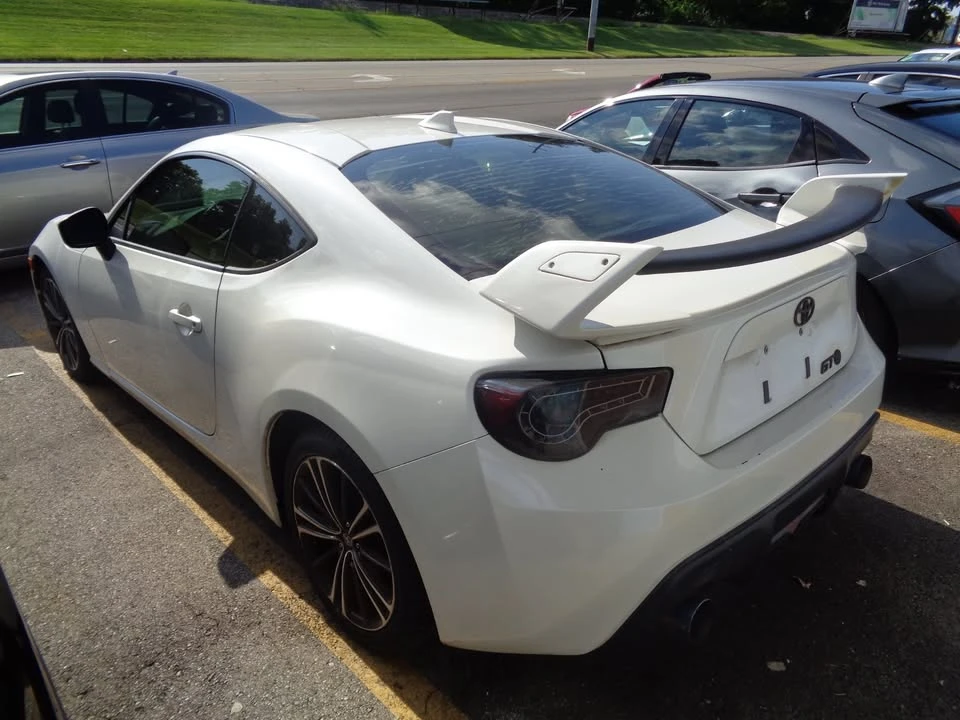 2015 Scion FR-S - Image 5 of 9