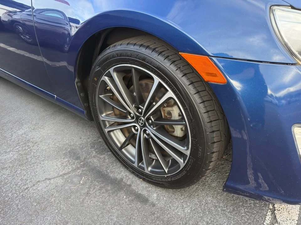 2015 Scion FR-S - Image 2 of 5