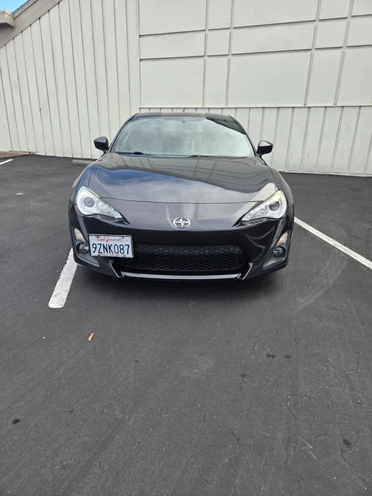 2015 Scion FR-S - Image 2 of 13