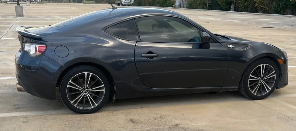 2015 Scion FR-S - Image 4 of 16