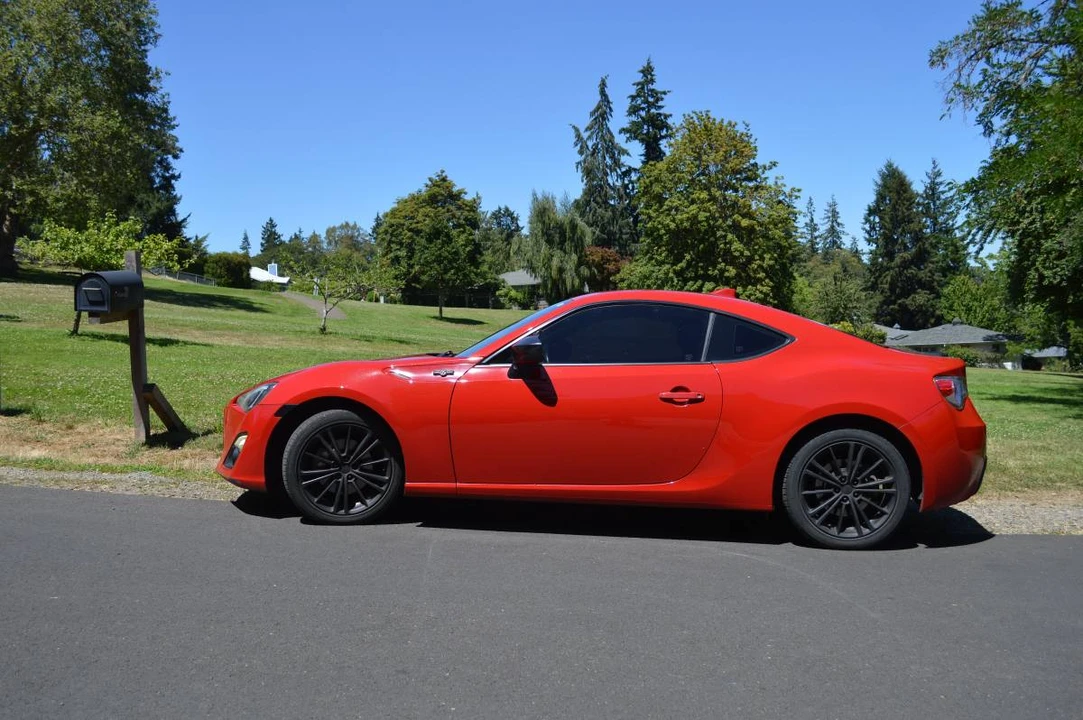2015 Scion FR-S - Image 2 of 6