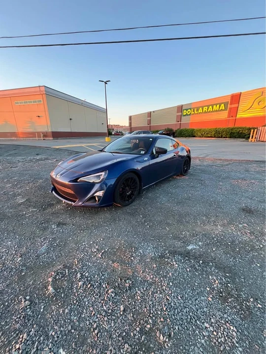 2015 Scion FR-S - Image 2 of 16