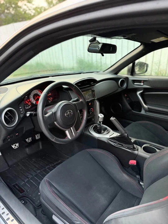 2015 Scion FR-S - Image 7 of 10